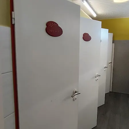 !nur Stellplatz! Wohnwagen- & Mobil Und Zelt Stellplatz 