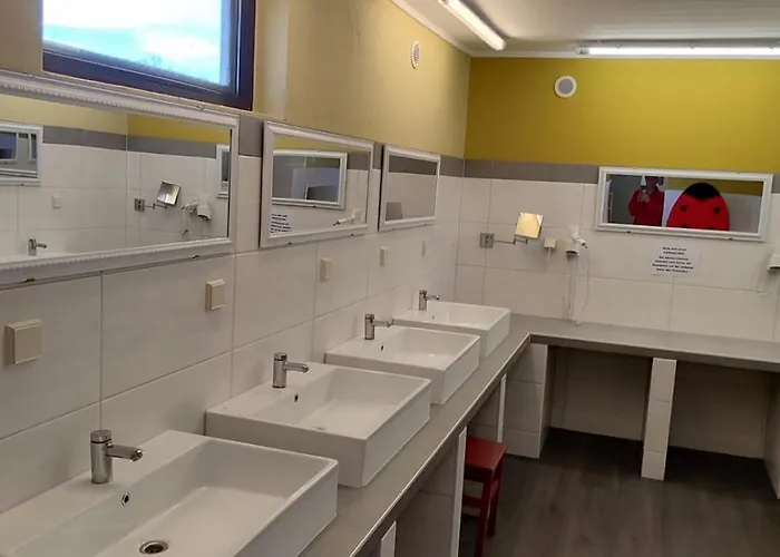 !nur Stellplatz! Wohnwagen- & Mobil Und Zelt Stellplatz 