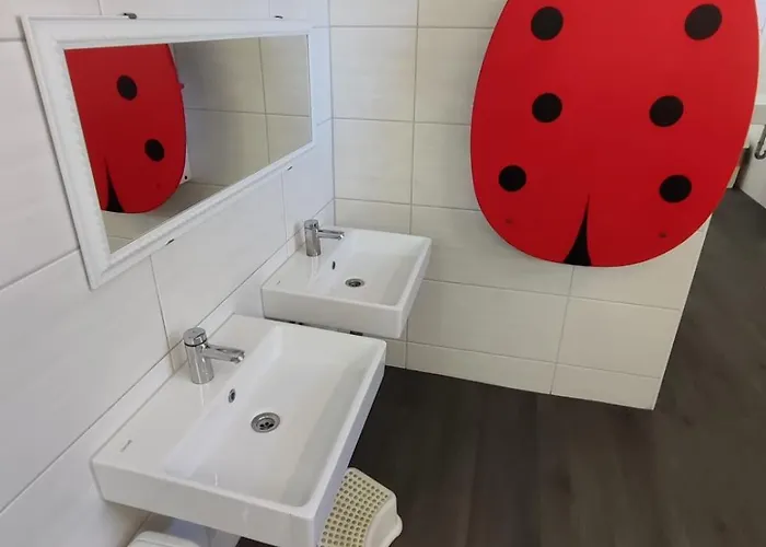 !nur Stellplatz! Wohnwagen- & Mobil Und Zelt Stellplatz 