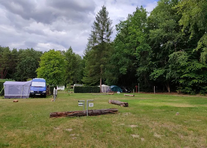 Camping !nur Stellplatz! Wohnwagen- & Mobil Und Zelt Stellplatz 