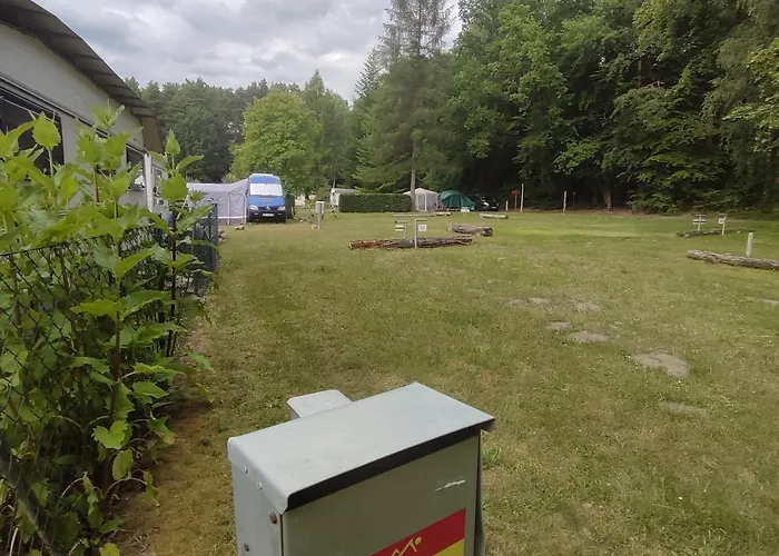 !nur Stellplatz! Wohnwagen- & Mobil Und Zelt Stellplatz 